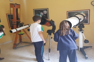 Taller de astronomía a la casa «El Pinar»